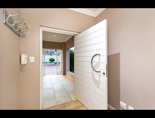 3 BEDROOM HOUSE FOR SALE IN BEDFORD GARDENS
